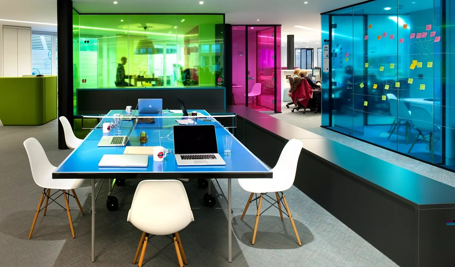 Thoughtworks' flexible office table tennis and desk